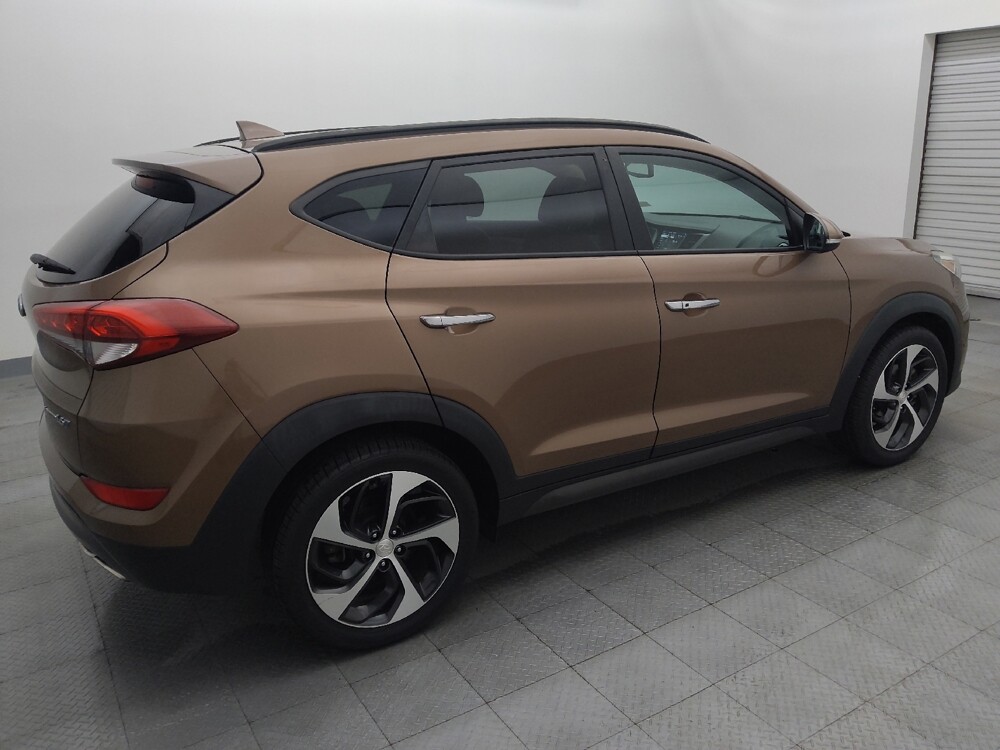 2016 Hyundai Tucson in Houston, TX 77060 - 18139322 10