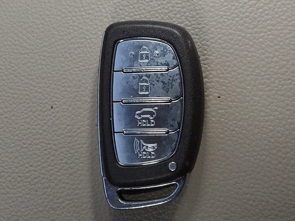 2016 Hyundai Tucson in Houston, TX 77060 - 18139322 32