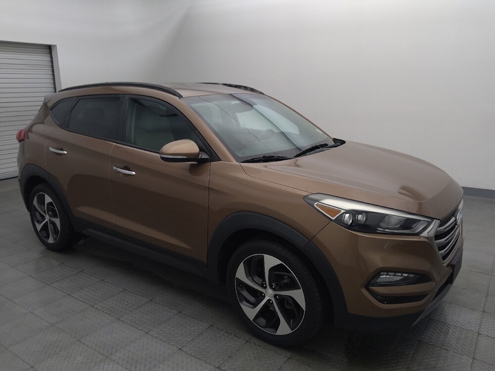 2016 Hyundai Tucson in Houston, TX 77060 - 18139322 11