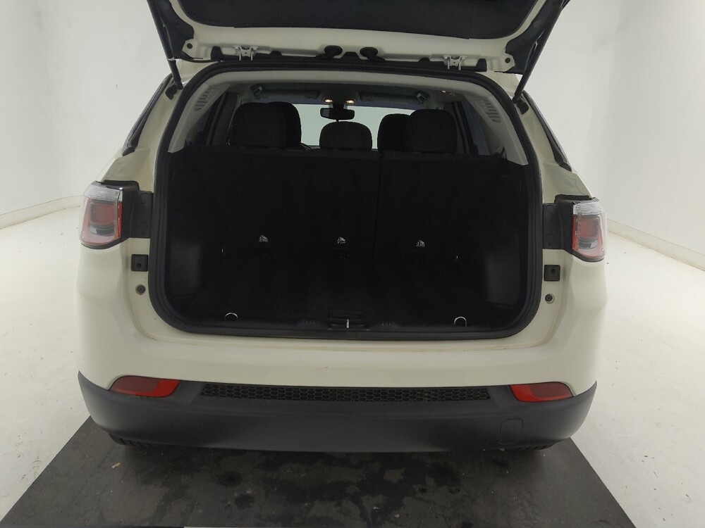 2019 Jeep Compass in Gladstone, MO 64118 - 18139325 29