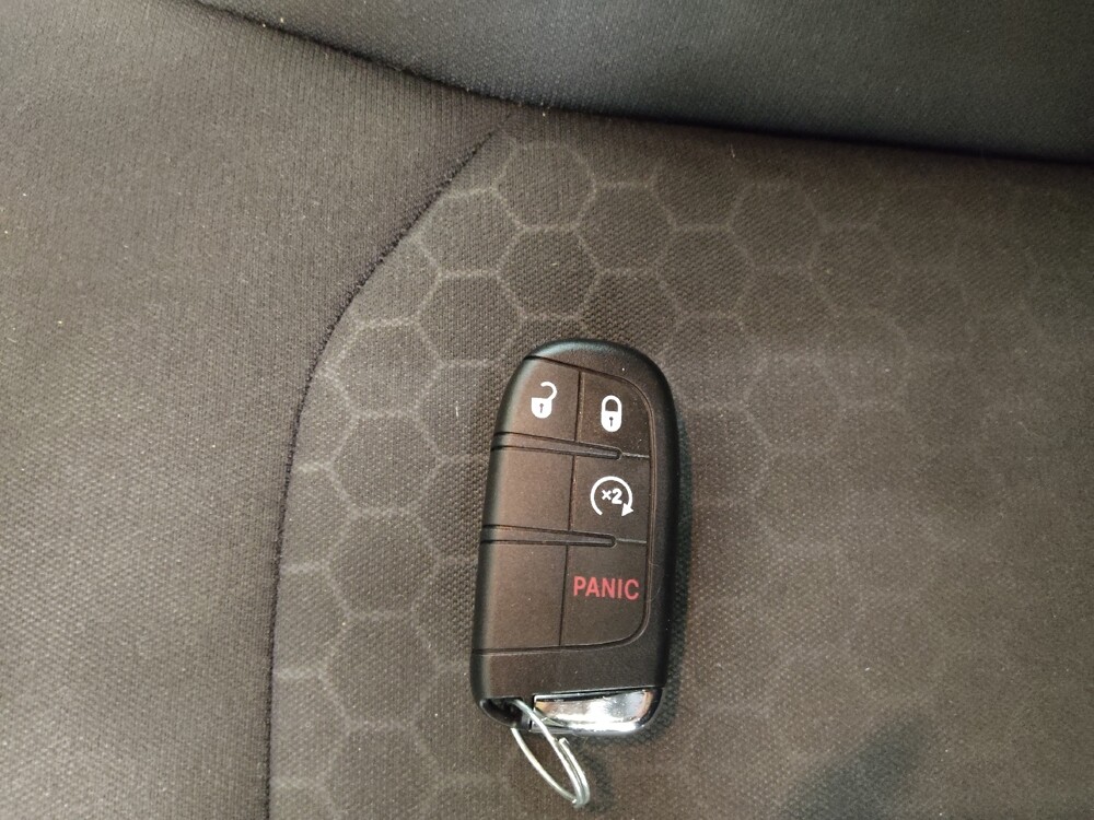 2019 Jeep Compass in Gladstone, MO 64118 - 18139325 32
