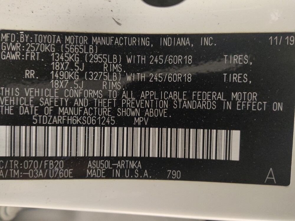 2019 Toyota Highlander in Houston, TX 77074 - 18139326 33