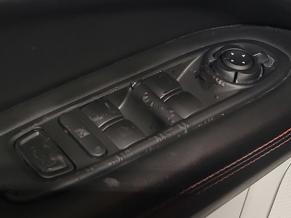 2020 Jeep Compass in Orlando, FL 32808 - 18139335 27