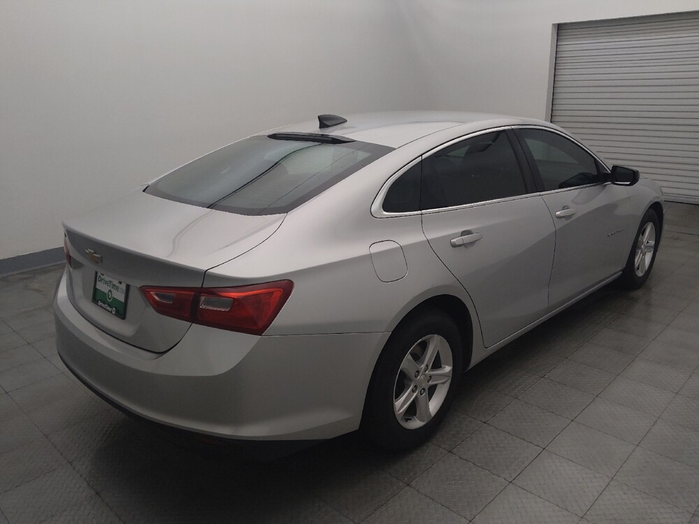 2020 Chevrolet Malibu in Houston, TX 77060 - 18139350 9