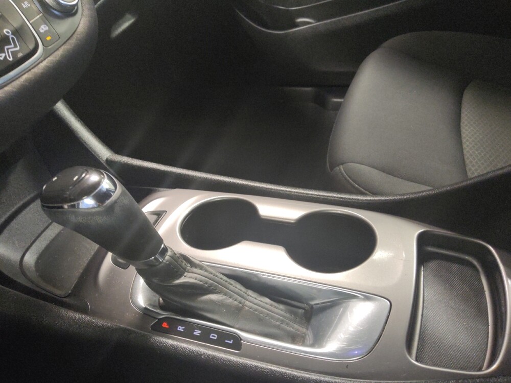 2020 Chevrolet Malibu in Houston, TX 77060 - 18139350 26