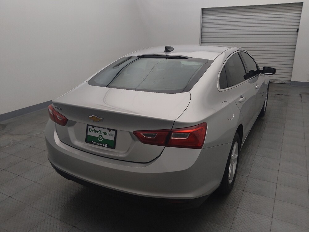 2020 Chevrolet Malibu in Houston, TX 77060 - 18139350 7