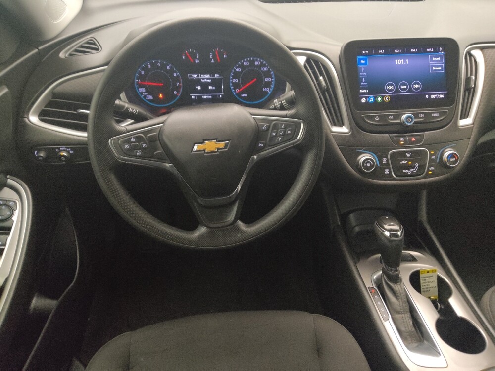 2020 Chevrolet Malibu in Houston, TX 77060 - 18139350 22