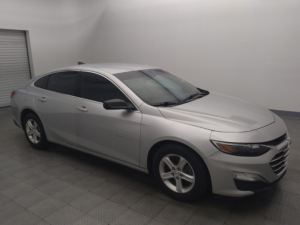 2020 Chevrolet Malibu in Houston, TX 77060 - 18139350 11