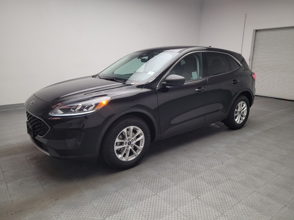 2022 Ford Escape in Downey, CA 90241 - 18139353 2