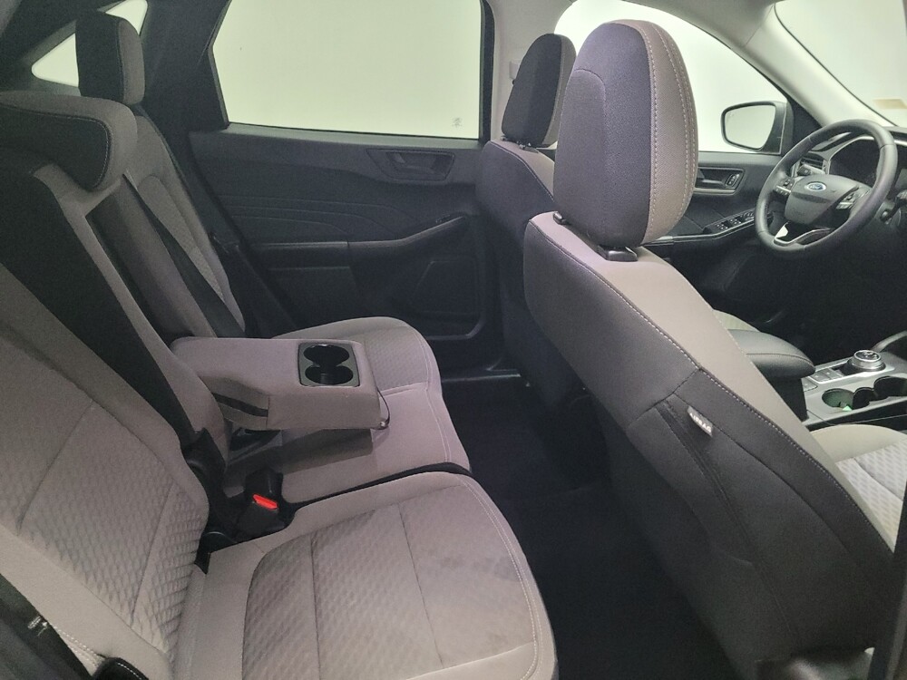 2022 Ford Escape in Downey, CA 90241 - 18139353 19