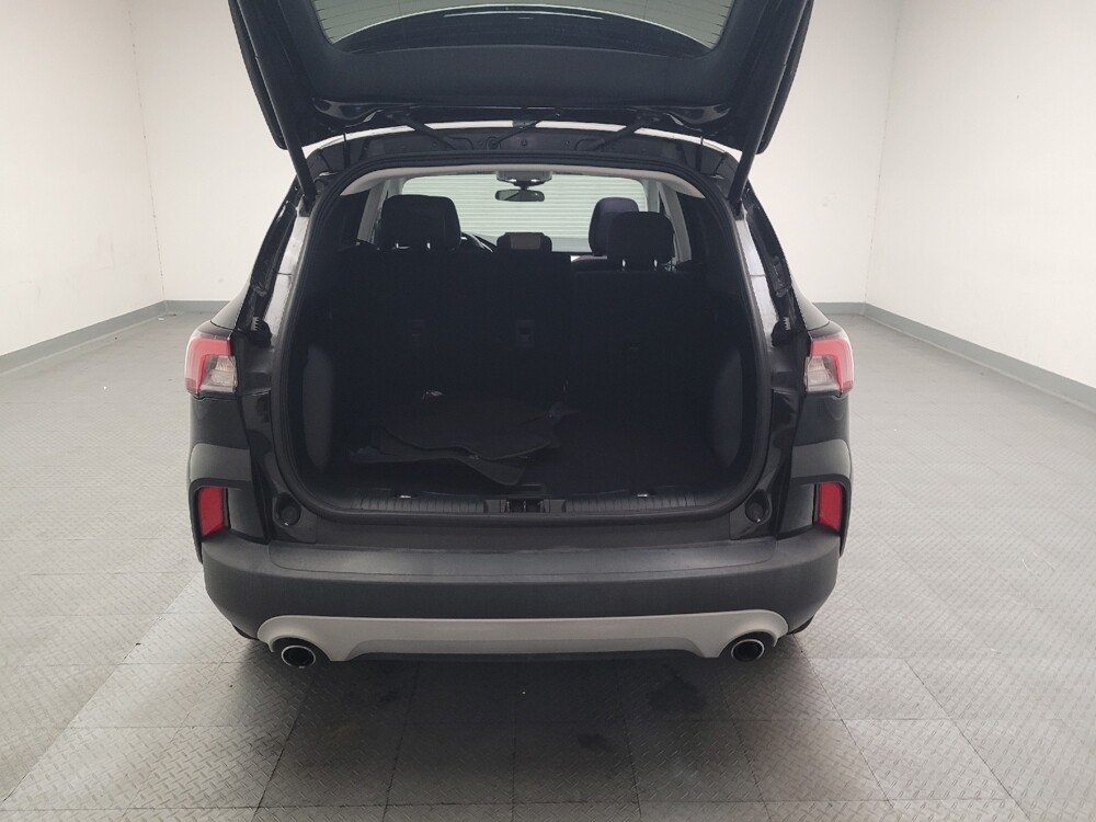 2022 Ford Escape in Downey, CA 90241 - 18139353 29