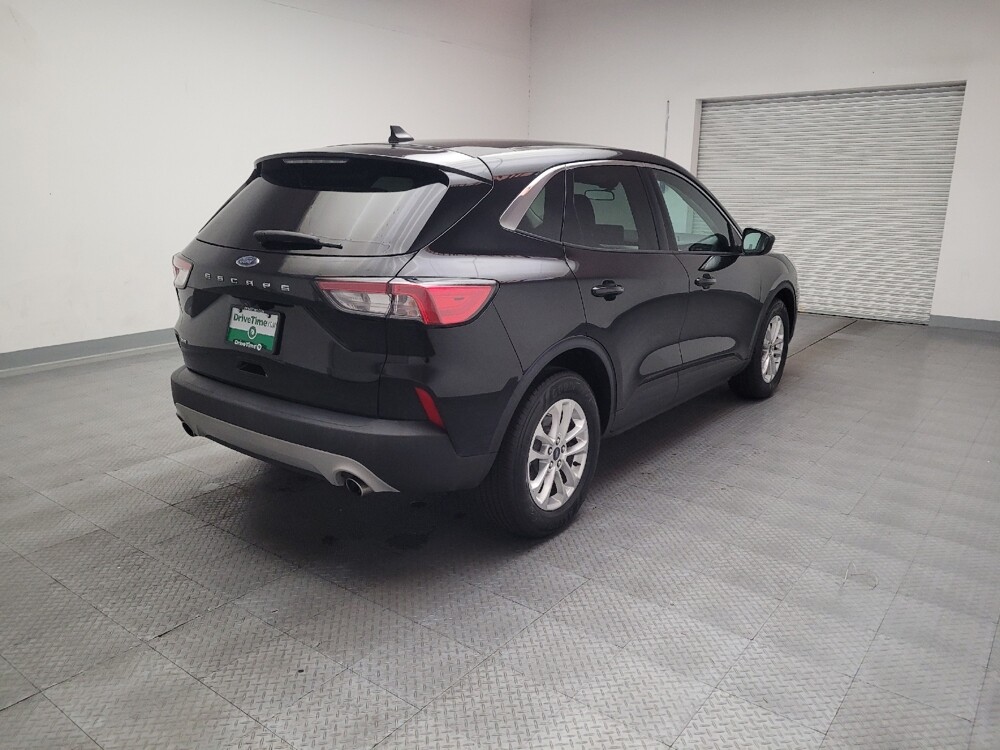 2022 Ford Escape in Downey, CA 90241 - 18139353 9