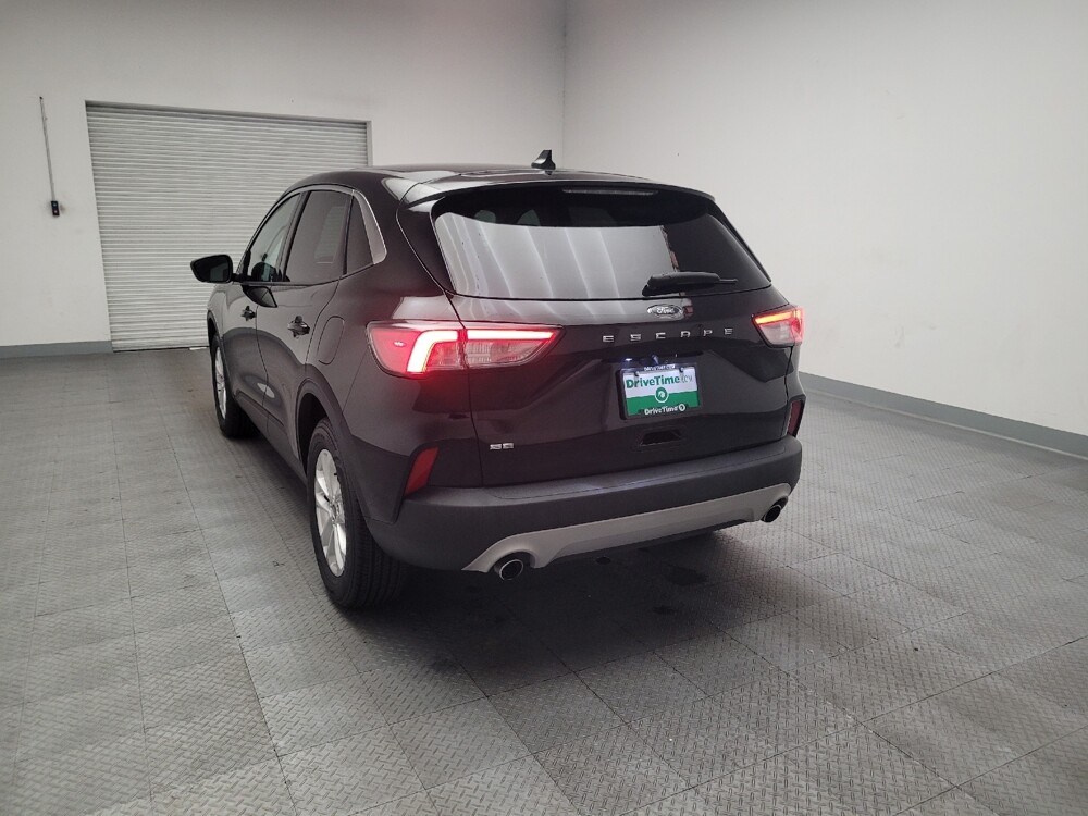 2022 Ford Escape in Downey, CA 90241 - 18139353 6