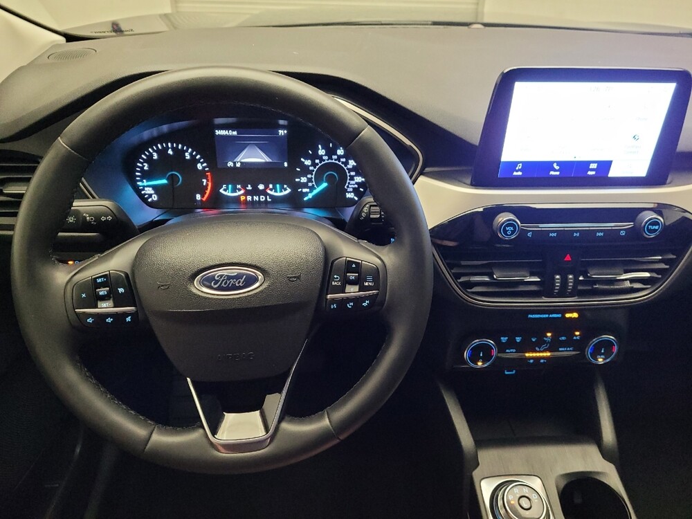 2022 Ford Escape in Downey, CA 90241 - 18139353 22
