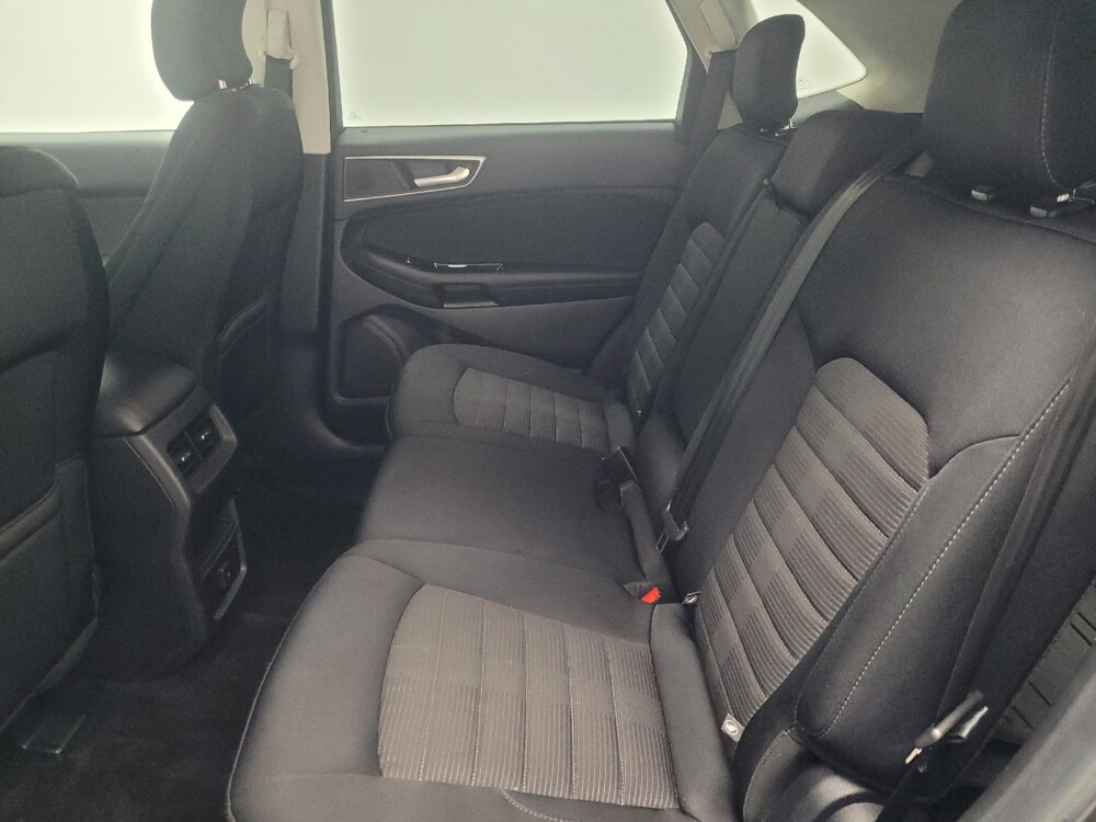 2017 Ford Edge in Indianapolis, IN 46222 - 18139356 18