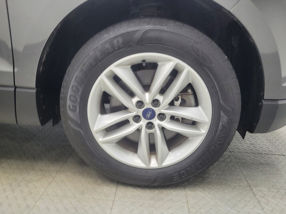 2017 Ford Edge in Indianapolis, IN 46222 - 18139356 31