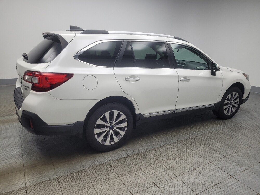 2019 Subaru Outback in Indianapolis, IN 46222 - 18139357 10