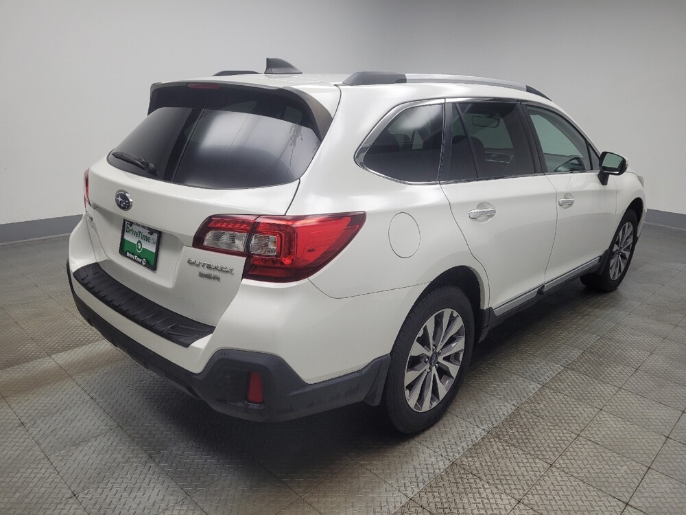 2019 Subaru Outback in Indianapolis, IN 46222 - 18139357 9