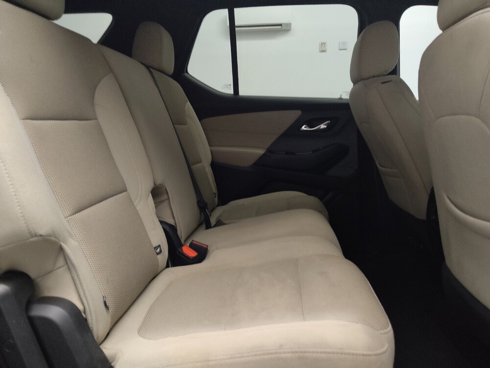 2022 Chevrolet Traverse in Arlington, TX 76011 - 18139359 19