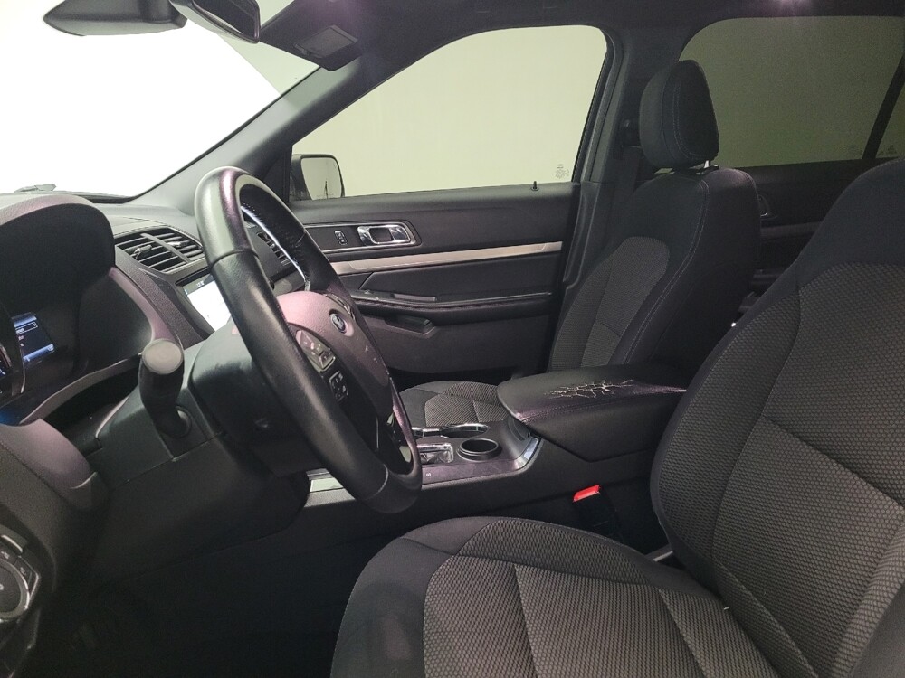 2018 Ford Explorer in Riverside, CA 92504 - 18139361 17