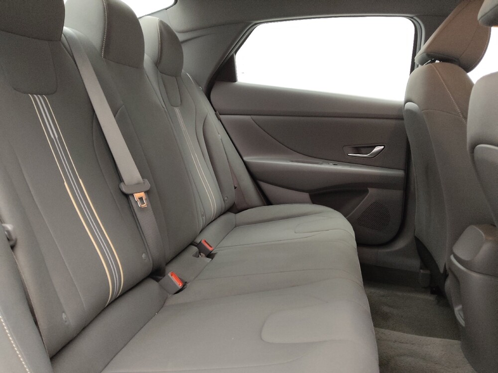 2025 Hyundai Elantra in Lakewood, CO 80215 - 18139373 19