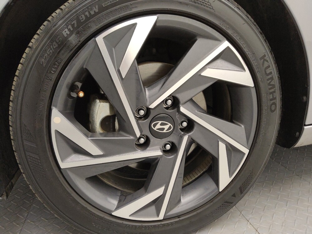 2025 Hyundai Elantra in Lakewood, CO 80215 - 18139373 31