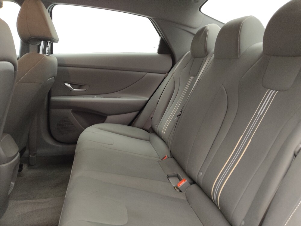 2025 Hyundai Elantra in Lakewood, CO 80215 - 18139373 18
