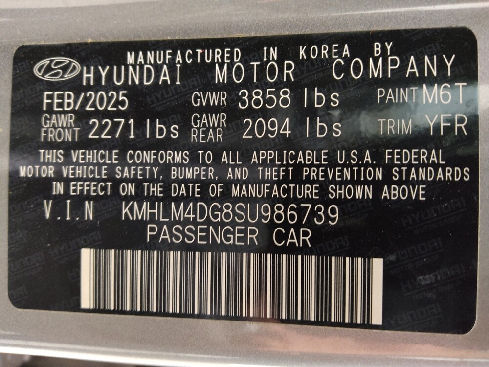 2025 Hyundai Elantra in Lakewood, CO 80215 - 18139373 33