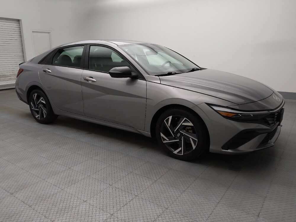 2025 Hyundai Elantra in Lakewood, CO 80215 - 18139373 11