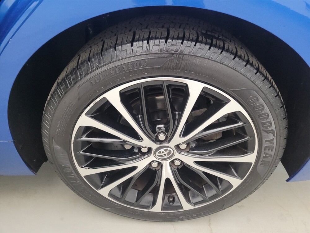 2019 Toyota Camry in Fairfield, OH 45014 - 18139375 31