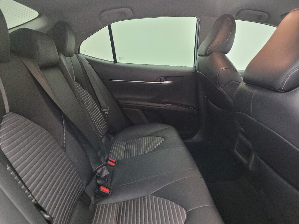 2019 Toyota Camry in Fairfield, OH 45014 - 18139375 19