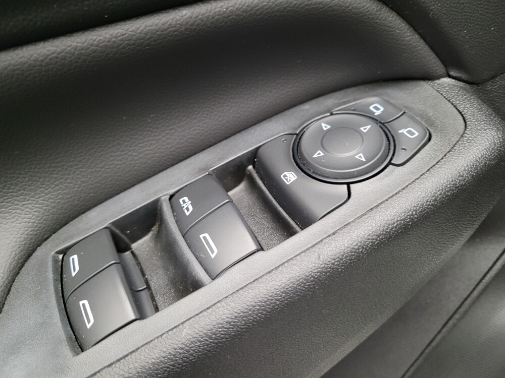 2021 Chevrolet Equinox in Montclair, CA 91763 - 18139377 27