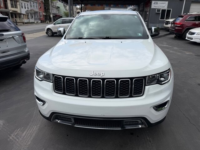 2017 Jeep Grand Cherokee in Pottsville, PA 17901 - 18139394 2