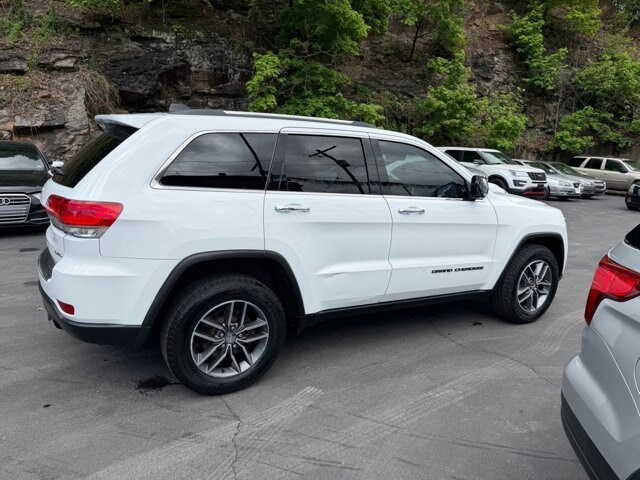 2017 Jeep Grand Cherokee in Pottsville, PA 17901 - 18139394 8