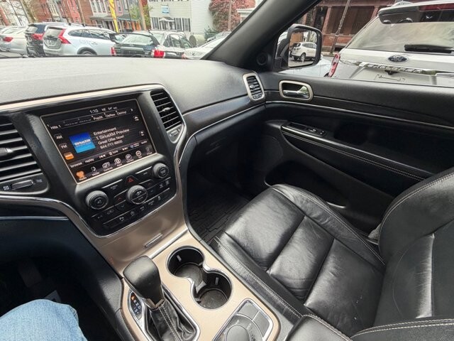 2017 Jeep Grand Cherokee in Pottsville, PA 17901 - 18139394 13