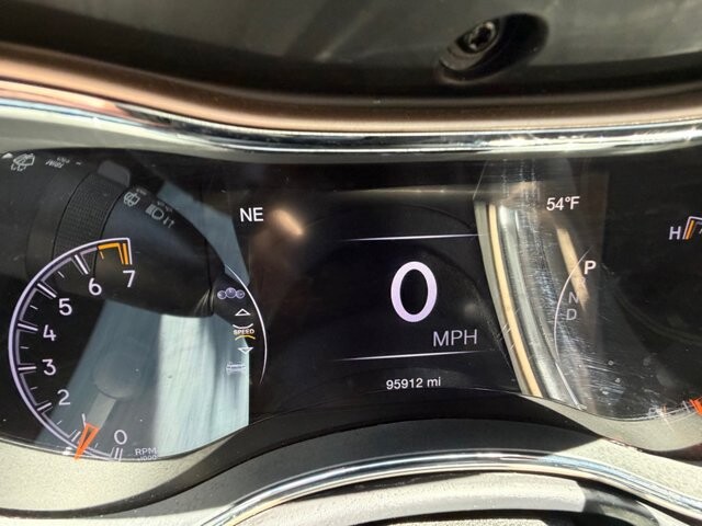 2017 Jeep Grand Cherokee in Pottsville, PA 17901 - 18139394 18