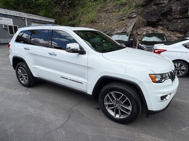 2017 Jeep Grand Cherokee in Pottsville, PA 17901 - 18139394 9
