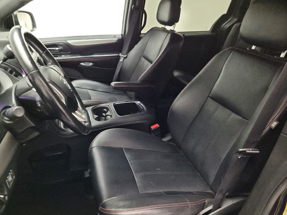 2019 Dodge Grand Caravan in Montclair, CA 91763 - 18139424 17