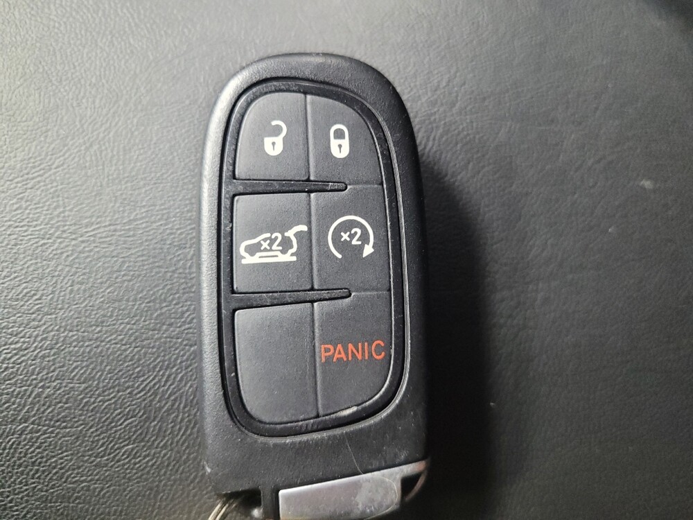 2019 Jeep Cherokee in Birmingham, AL 35215 - 18139435 32
