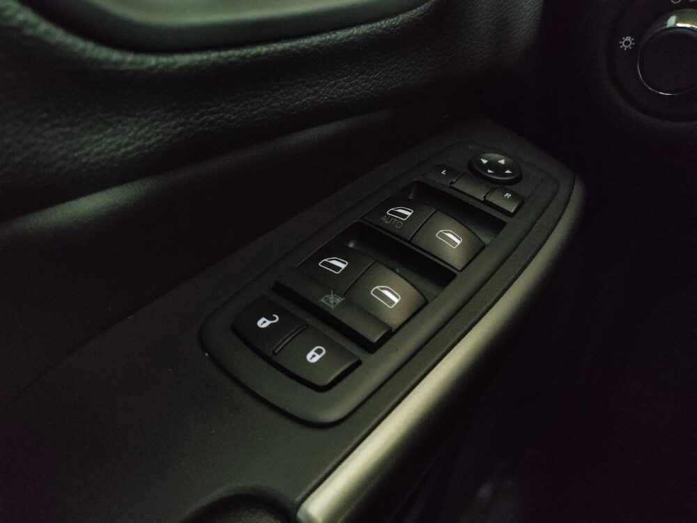 2020 Jeep Cherokee in Duluth, GA 30096 - 18139438 27