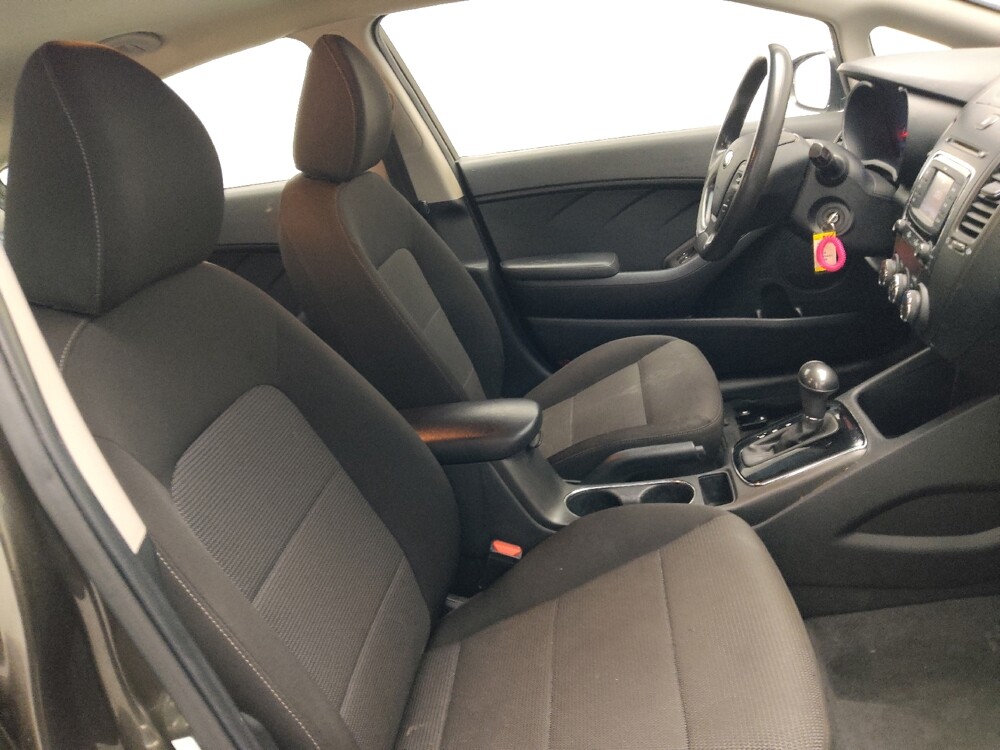 2017 Kia Forte in Marietta, GA 30062 - 18139442 21