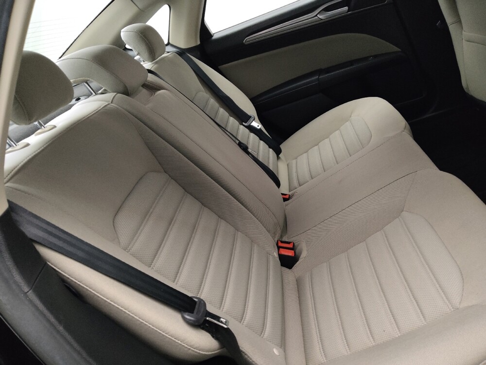 2018 Ford Fusion in Marietta, GA 30062 - 18139451 19