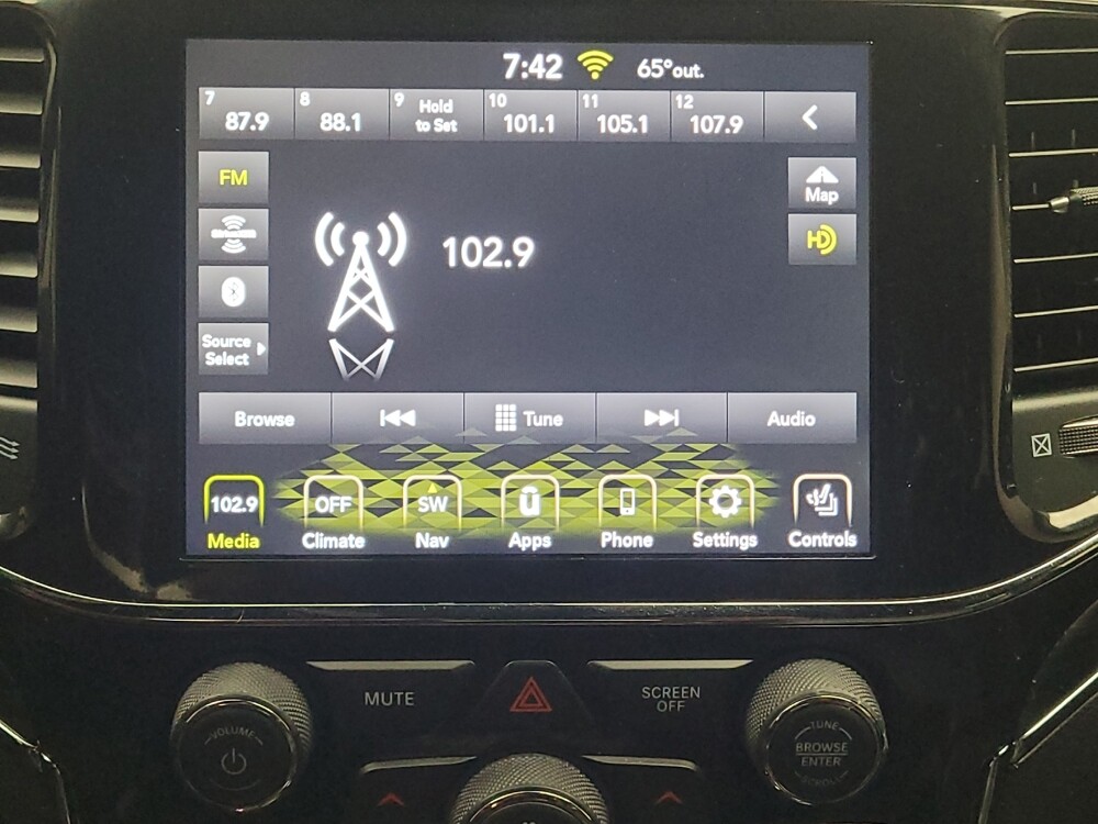 2021 Jeep Grand Cherokee in Memphis, TN 38115 - 18139458 25