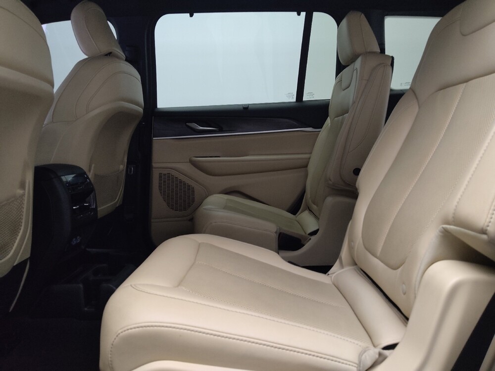 2023 Jeep Grand Cherokee L in Arlington, TX 76011 - 18139461 18