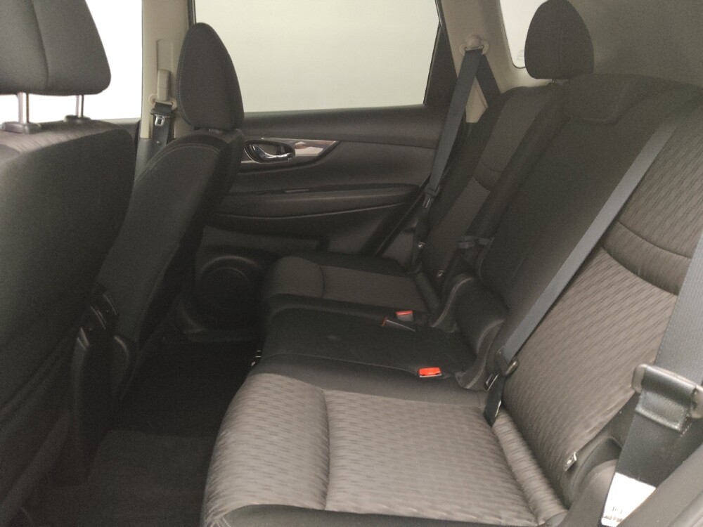 2018 Nissan Rogue in Tulsa, OK 74145 - 18139468 18