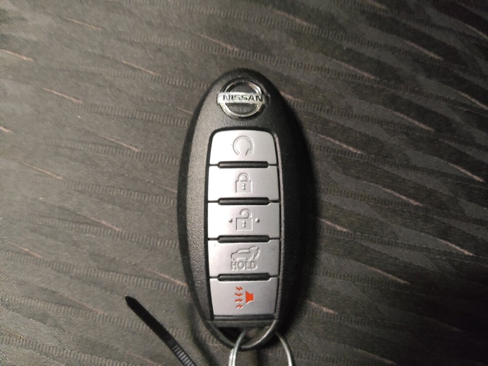 2018 Nissan Rogue in Tulsa, OK 74145 - 18139468 32