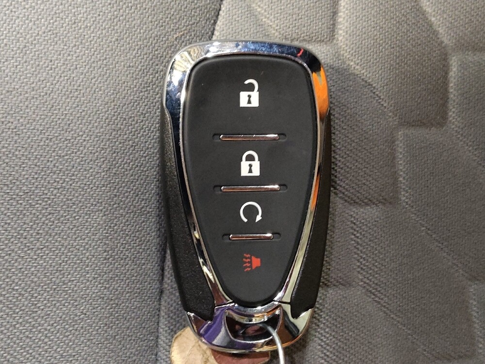 2021 Chevrolet Equinox in Arlington, TX 76011 - 18139470 32