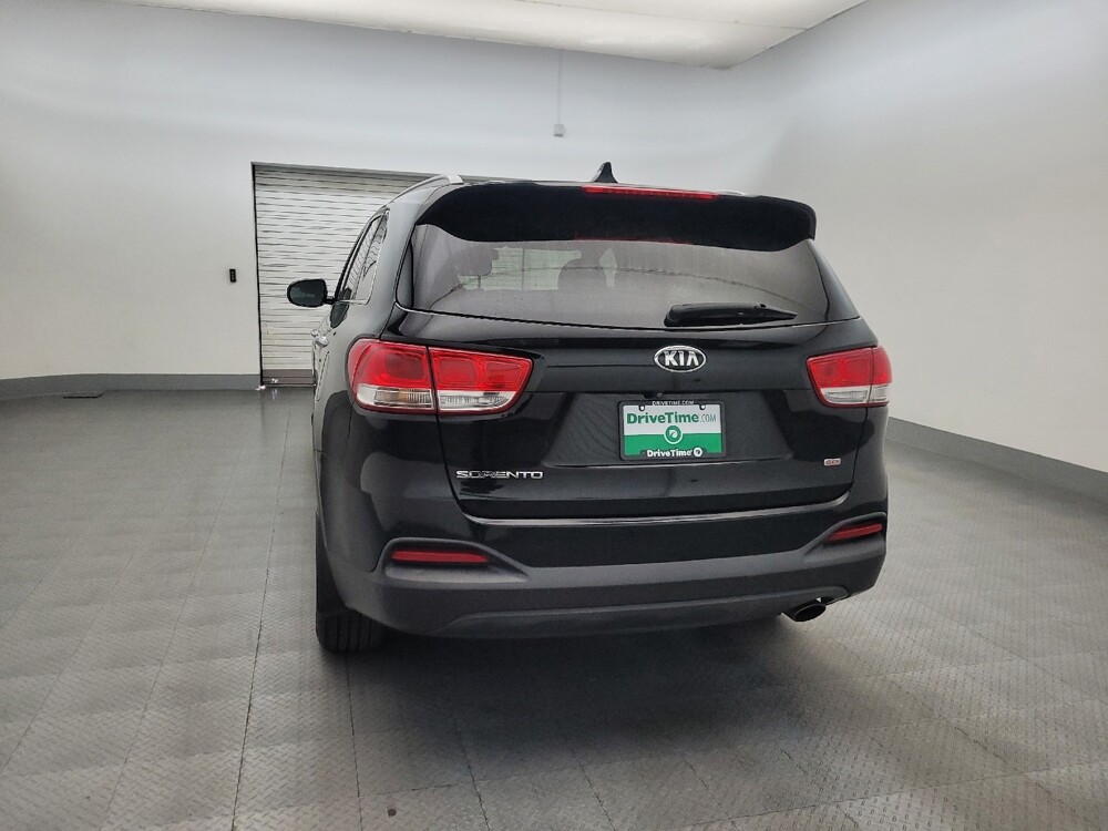 2018 Kia Sorento in Glendale, AZ 85301 - 18139476 6