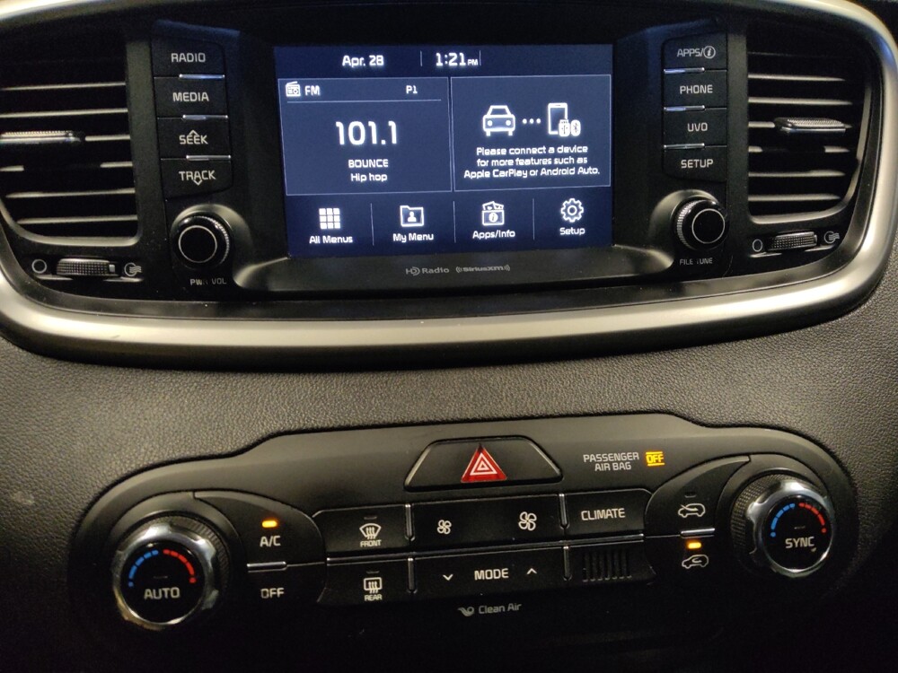 2018 Kia Sorento in Glendale, AZ 85301 - 18139476 25