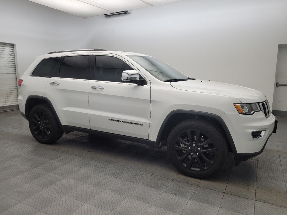 2017 Jeep Grand Cherokee in Glendale, AZ 85301 - 18139478 11
